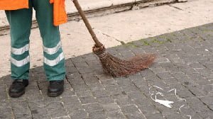Nigerian migrant cleared of fine for sweeping local street in Italy