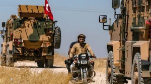 Turkey-Syria border: Kurds bitter as US troops withdraw