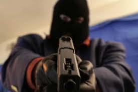 Armed robbers raid forex bureau close to Police headquarters